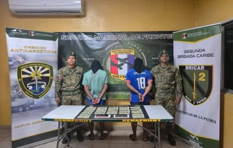 Senafront atrapa a dos personas en Guna Yala con más de 11 mil dólares