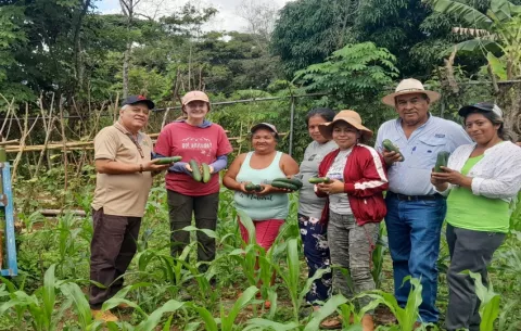 Productoras veragüenses reciben apoyo para impulsar sus proyectos agrícolas