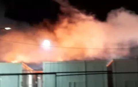 Ordenan detención provisional a 15 migrantes por incendio en estación migratoria de Darién