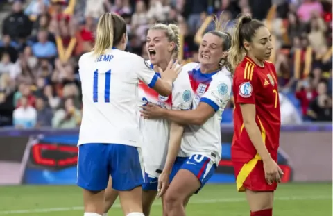 Inglaterra es bicampeona de Europa en el fútbol femenino