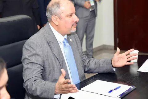 Presidente de la Asamblea le responde a contralor que no tiene nada que ofrecer