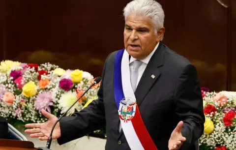 Mulino viaja a Argentina para participar en la Cumbre del Mercosur