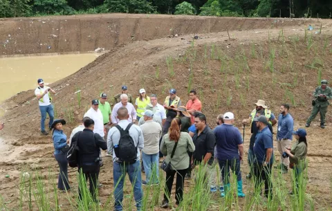 Tras el cierre del vertedero a cielo abierto se reforesta la Reserva el Colmón de Macaracas 