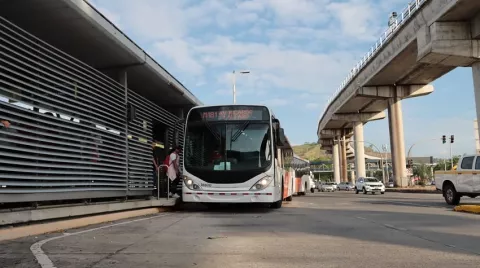 MiBus refuerza rutas de avenidas Israel y Cincuentenario