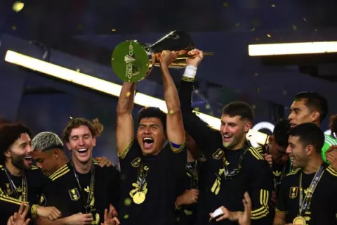 México derrota a Estados Unidos y retiene el título de la Copa Oro