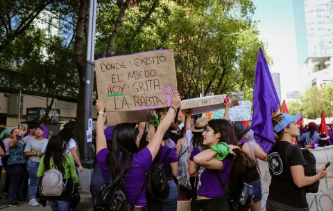 Transformación del Ministerio de la Mujer debe discutirse en la Asamblea Nacional