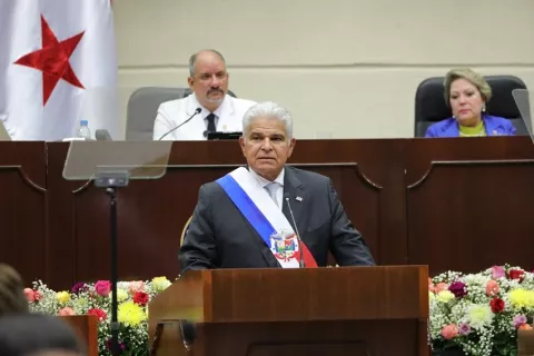 Mulino solicita a los educadores que vuelvan a los salones de clases