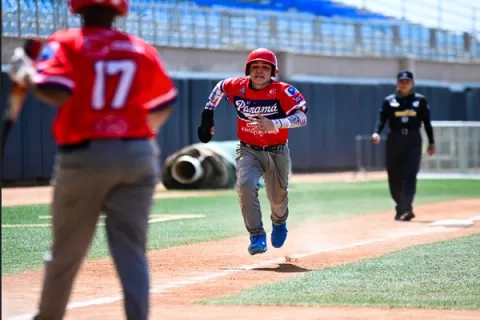 Panamá vence a Curazao y México, avanza  a la semifinal de la Serie del Caribe Kids 2025
