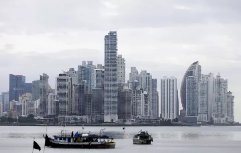 ¿Qué beneficios obtiene Panamá al salir de la lista de la Unión Europea?