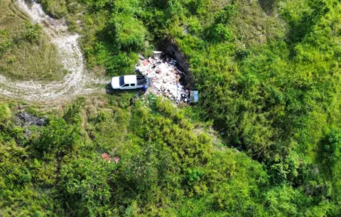 Alcaldía de San Carlos detecta quema ilegal de papelería en terreno de la CSS