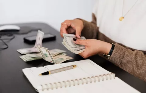 Panamá mantiene la mayor estabilidad salarial en la región