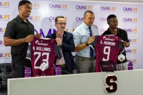 Saprissa apuesta a los goles panameños de Gustavo Herrera y Newton Williams