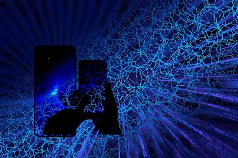 Agentes virtuales llevan el banco a los celulares de los clientes