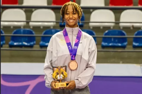 Agrazal obtiene bronce para Panamá en lucha en los Juegos Panamericanos Junior