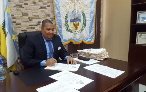 Exalcalde de Colón acusado de peculado y vehículos perdidos, le aplican medida de notificación periódica