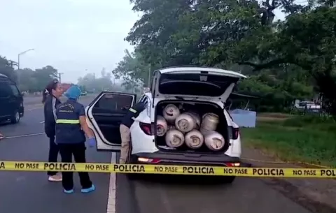 Roban más de una veintena de tanques de gas en minisúper de La Villa de Los Santos