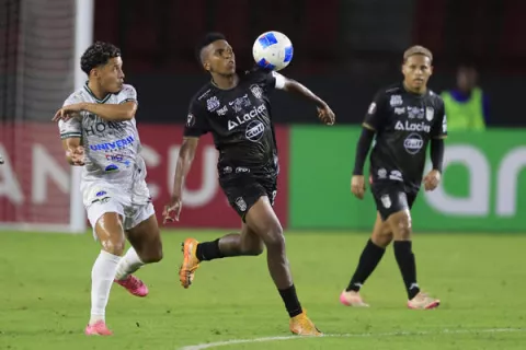 CAI derrota a Verdes y logra su primer triunfo en la Copa Centroamericana