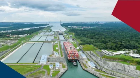 Ingresos por peaje en el Canal de Panamá suben 33% en la primera mitad del año