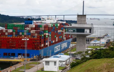 Una división de Maersk pagó 600 millones de dólares por el ferrocarril del Canal de Panamá