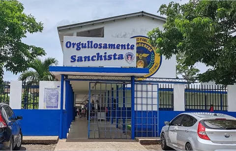 Docentes de La Chorrera reclaman pago adeudado