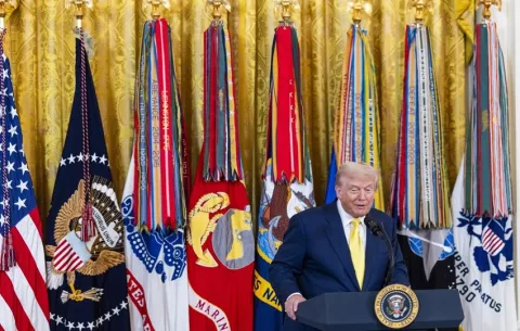 Trump: 'Europa no me dice qué hacer pero van a estar involucrados' en la paz de Ucrania