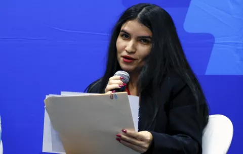 Poeta panameña culminará libro sobre buques hundidos en una residencia literaria en España