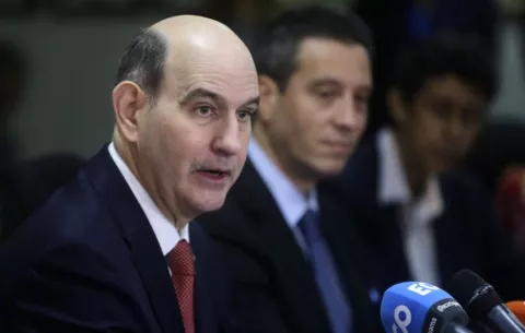 Gobierno pide a la CSJ reconsiderar la jubilación especial y alza salarial