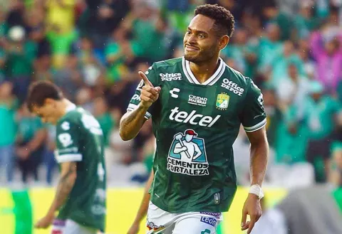 Ismael Díaz con doblete en goleada del León sobre Querétaro, y ahora a las eliminatorias