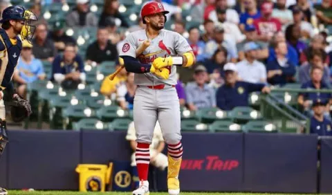 Iván Herrera pega un doble, ayuda al triunfo de los Cardenales ante Piratas