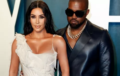 Kanye West enfrenta a sus demonios y sus crisis en  'In Whose Name?'