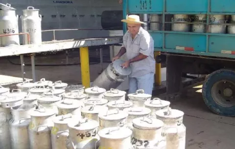 Mulino: 'Nestlé comprará leche grado C a productores nacionales'