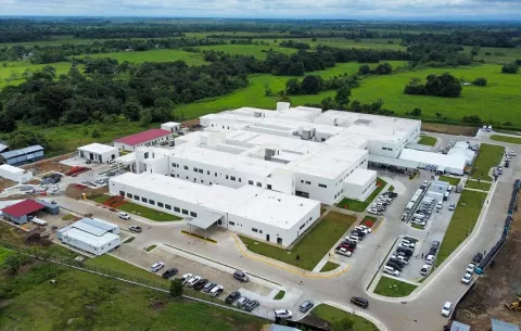 Martinelli: Los nefastos gobiernos de Varela y Nito impidieron la terminación del Hospital de Metetí