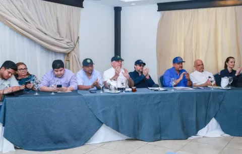 Gira: Gobierno y Asamblea esclarecen alcances del Acuerdo Marco con MERCOSUR 