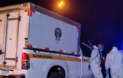 Investigan el hallazgo de un cuerpo semienterrado en Coronado