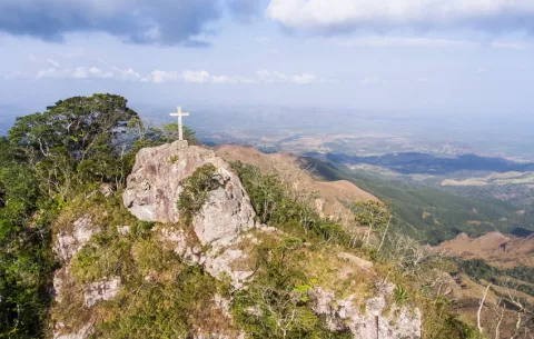 Sendero La Cruz en Altos de Campana estará cerrado por espacio de 90 días