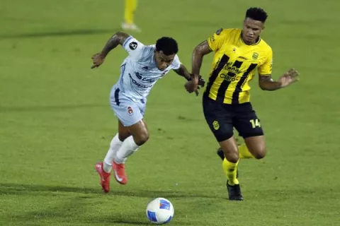 Sporting cae ante Real España, pero avanza de primero en su grupo en la Copa Centroamericana