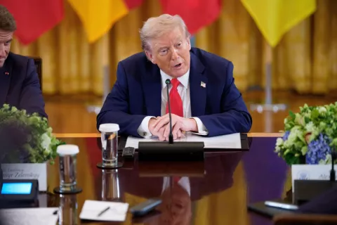 Trump dice que ha comenzado a 'organizar' una reunión entre Putin y Zelenski