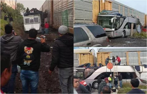 Ocho muertos y 45 lesionados deja accidente entre un tren y autobús en estado de México