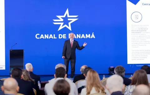 Más de 45 empresas se interesan en construcción de gasoducto del Canal