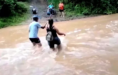 En la comunidad de Zainosa exigen la construcción de un puente vehicular 