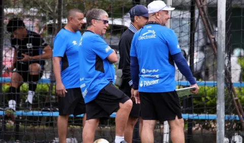 Guatemala  y El Salvador inician su pulso por el boleto al  Mundial 2026