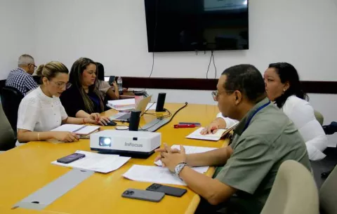 Empresas compiten por proyecto de construcción de carretera en zona cafetera de Panamá