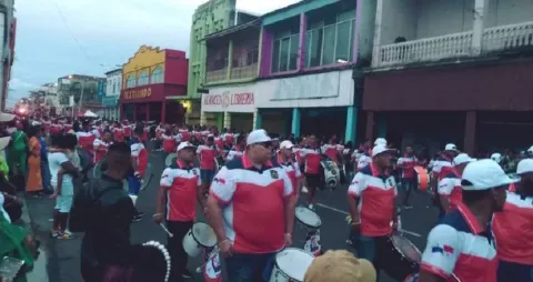 Bandas independientes cancelan desfile en Colón por seguridad