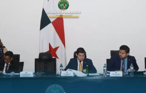 Asamblea avanza en proyecto que regula aumentos en colegios particulares