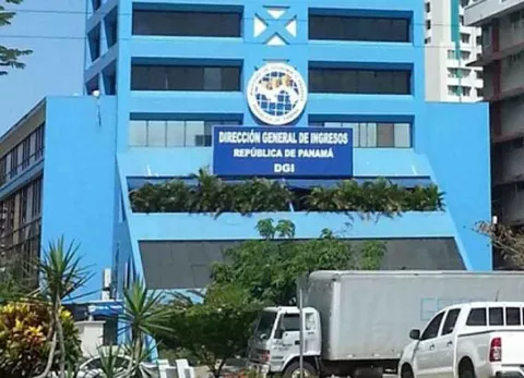 Juez decreta medidas cautelares contra ex funcionarios de la DGI