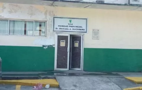Hombre pierde la vida al recibir múltiples disparos en Colón
