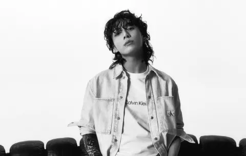 Jungkook podría asistir a la Semana de la Moda de Nueva York 2025