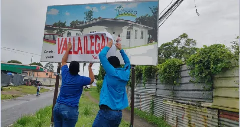 Durante operativo la Tesorería Municipal detecta unas 500 vallas publicitarias ilegales en La Chorrera
