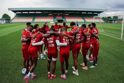 Panamá  saldrá a  'sumar puntos' ante Surinam en Paramaribo en la eliminatoria de la Concacaf