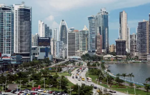 Panamá firma préstamo con Citibank por $324,1 millones para financiar gasto